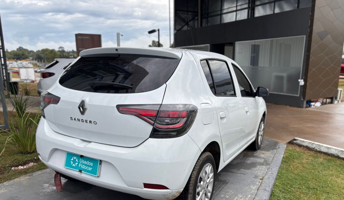 Renault Sandero Life 1.0 - 2022 Renault Sandero Life 1.0 - 2022