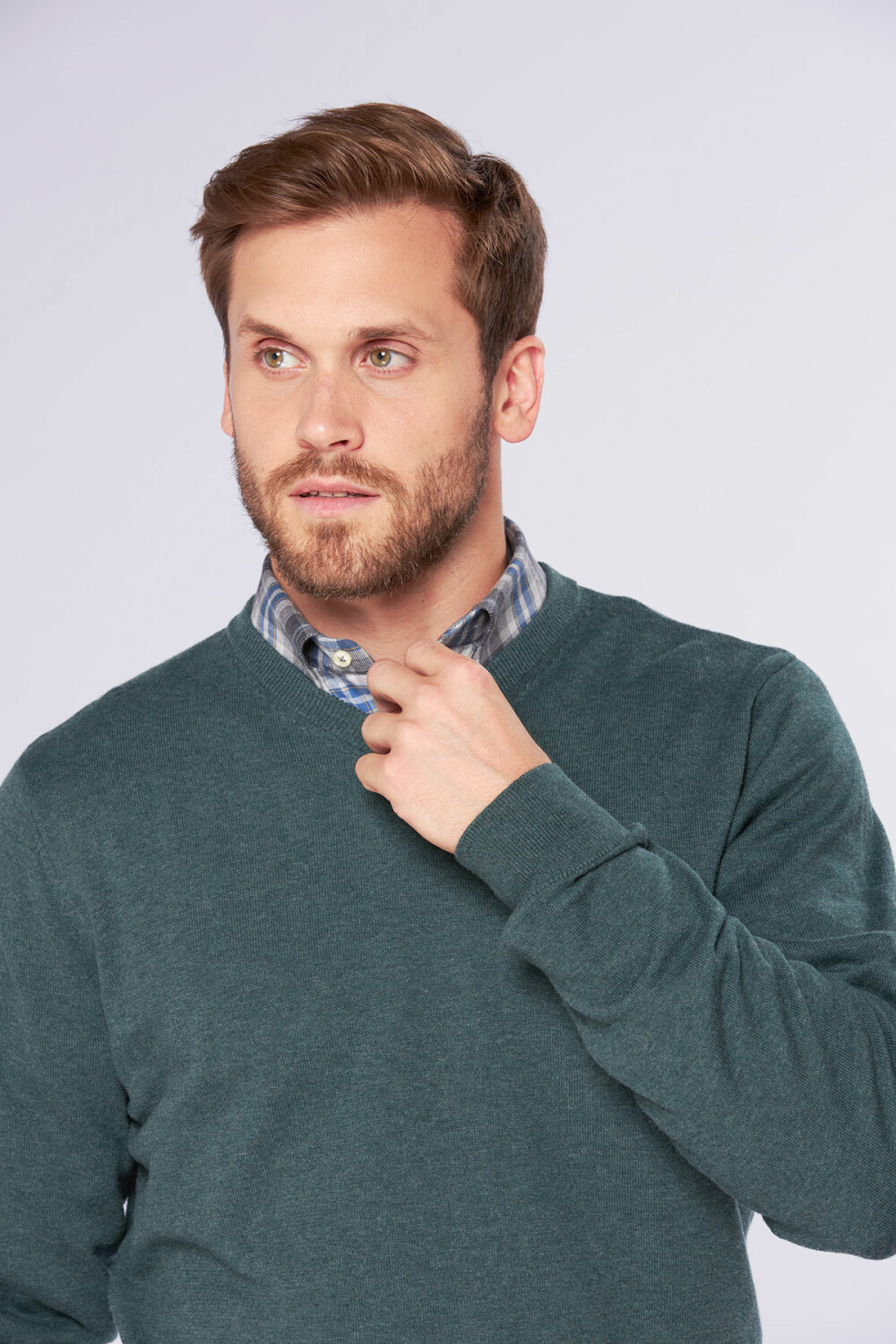 BUZO TEJIDO CUELLO EN V Verde oscuro