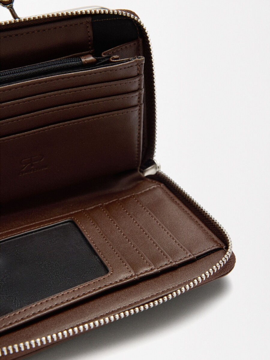 Cartera Con Textura marron
