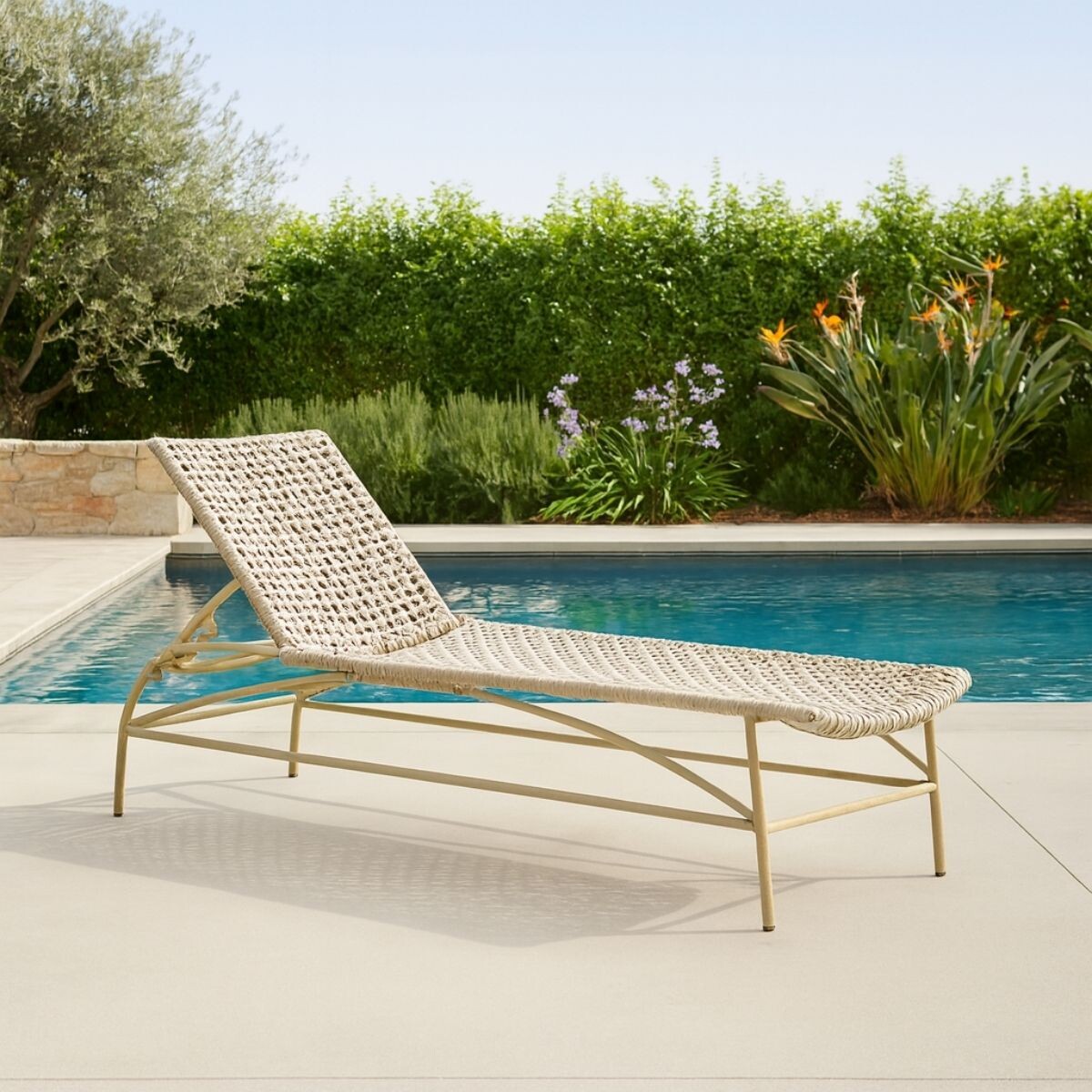 REPOSERA DE EXTERIOR ALMA BEIGE 
