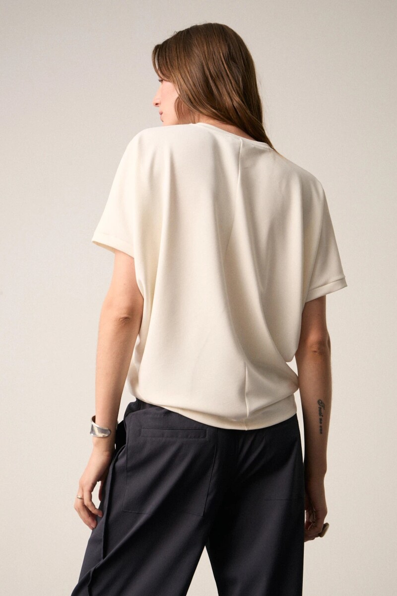 REMERA MUR Crudo