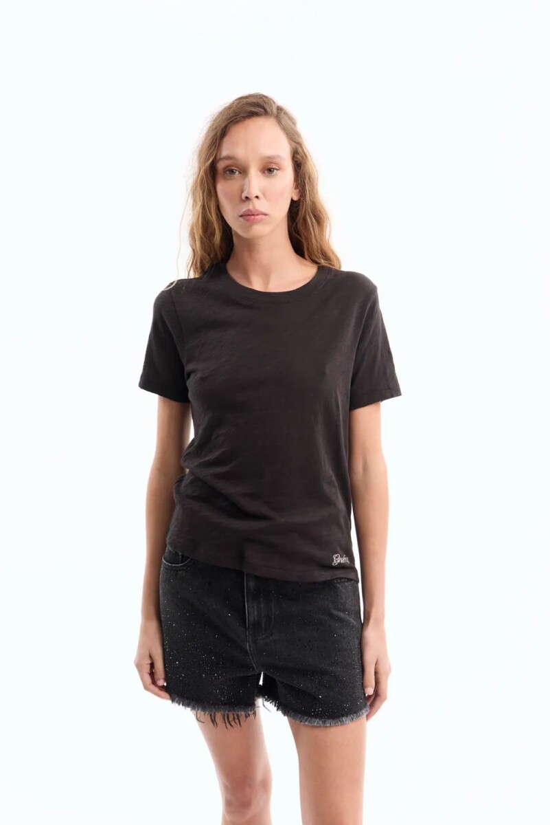 REMERA ARUBA 
