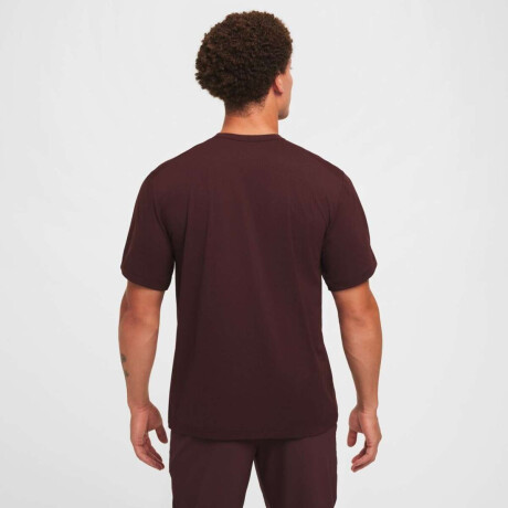 Remera Nike Dri-Fit Hyverse Swoosh Top de Hombre Rojo