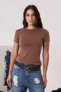 REMERA SLIM Marron