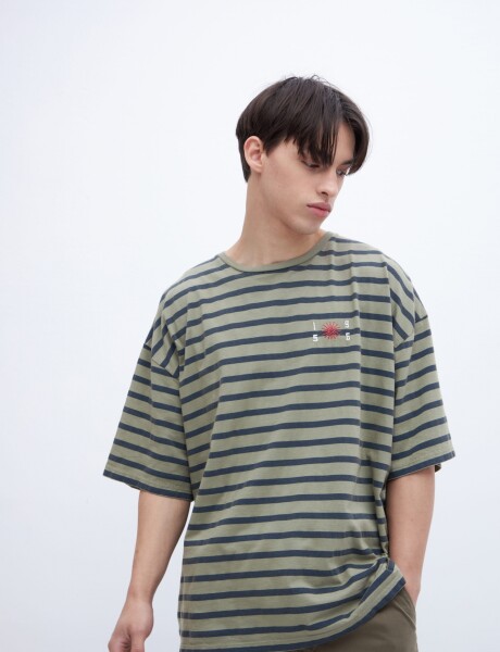 Remera Samson Oliva