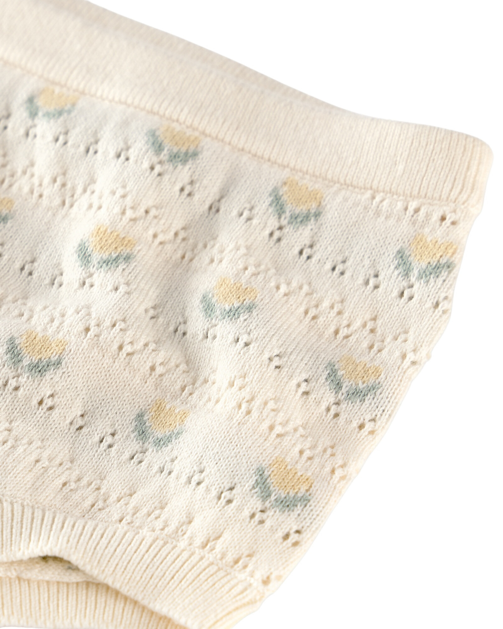 Set dos piezas de algodón orgánico, short y remera, tono miel, diseño floral Sin color