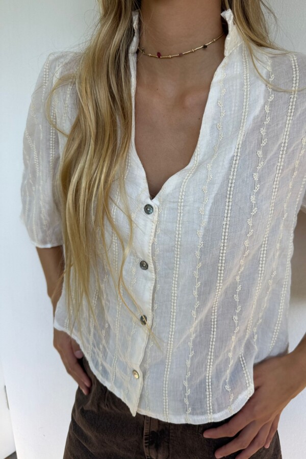Blusa Almu Bordada Cruda