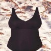 Malla Victoria – Enteriza clásica con corte bajo busto y UV+50 Negro