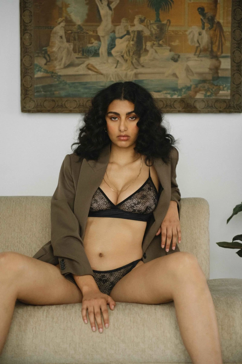 S8 Triángulo Lara Encaje