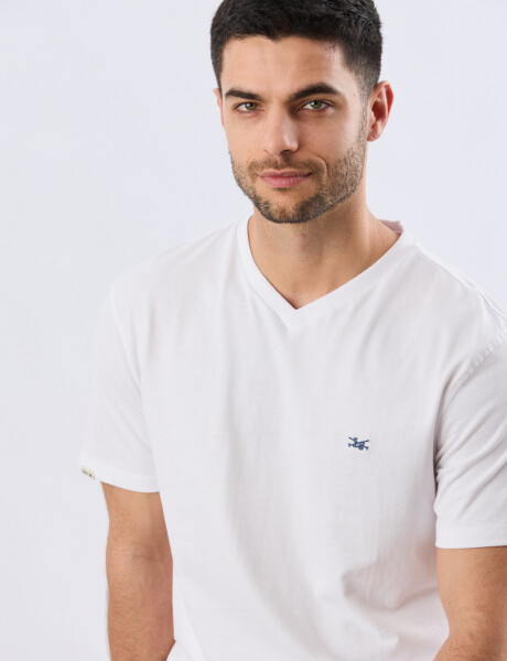 REMERA BÁSICA V DE ALGODÓN Blanco