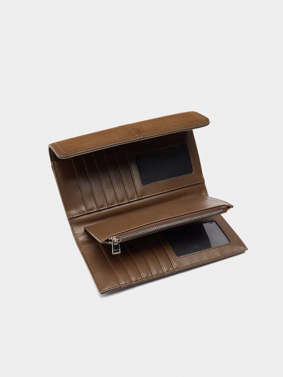Cartera Efecto Piel Con Solapa burdeos