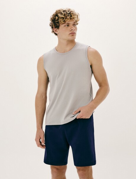 PIJAMA CON MUSCULOSA Y BERMUDA AZUL