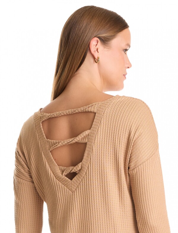Remera Escote Espalda TOSTADO