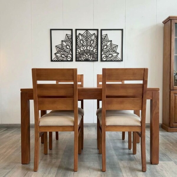 Juego de Comedor Recto con 4 sillas Rectas Juego de Comedor Recto con 4 sillas Rectas