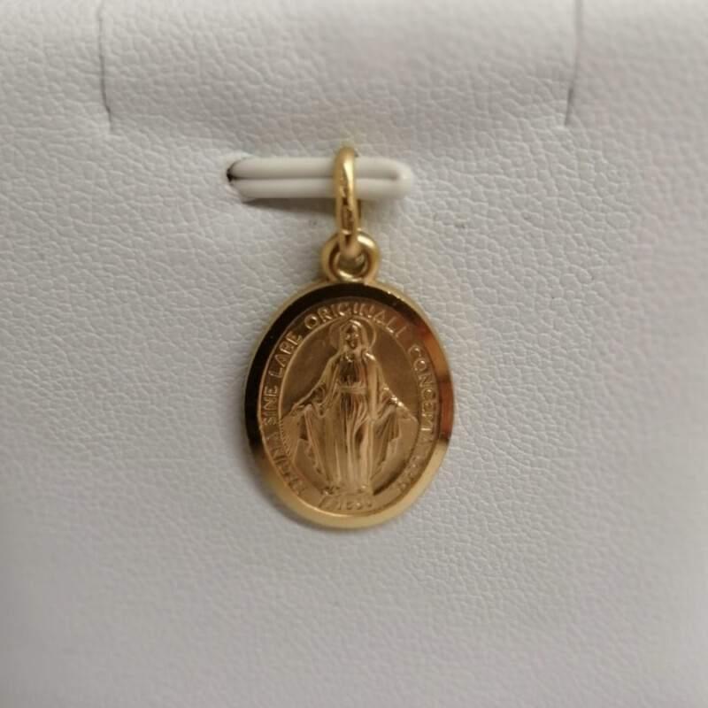 Colgante Virgen en Oro 10kt. Colgante Virgen en Oro 10kt.