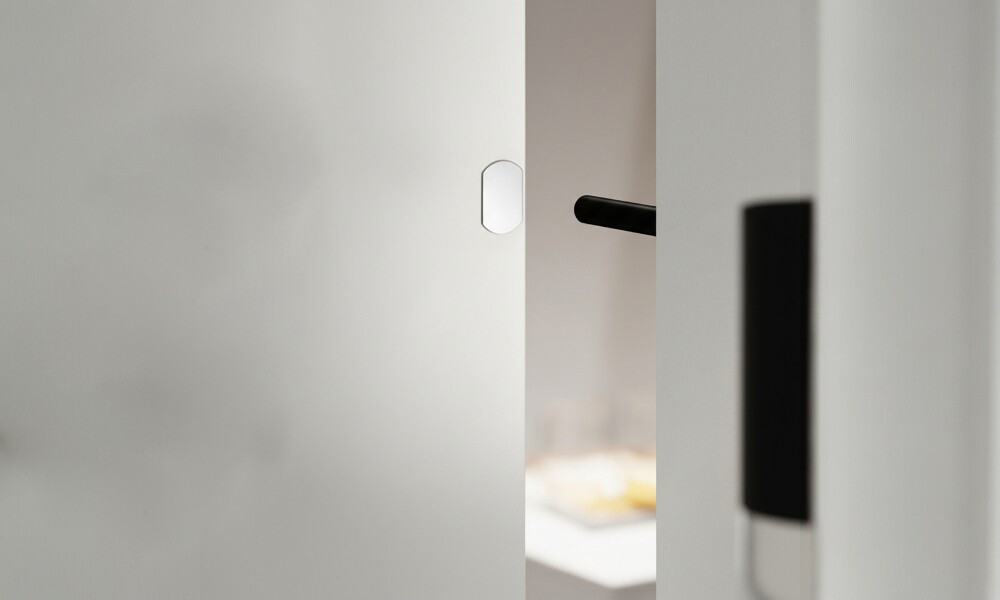 BLUM TIP-ON corto c/iman p/pta Negro 956.1004 Jgo Blum Tip-on Corto C/iman P/pta Negro 956.1004 Jgo