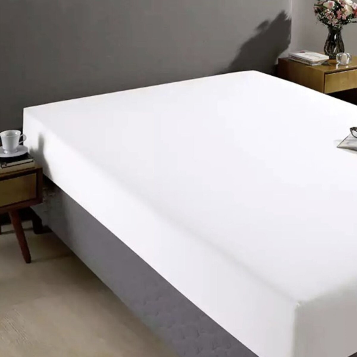 Sábana Ajustable Queen Size Richmond House Lisa 140 Hilos 100% Microfibra - BLANCO 