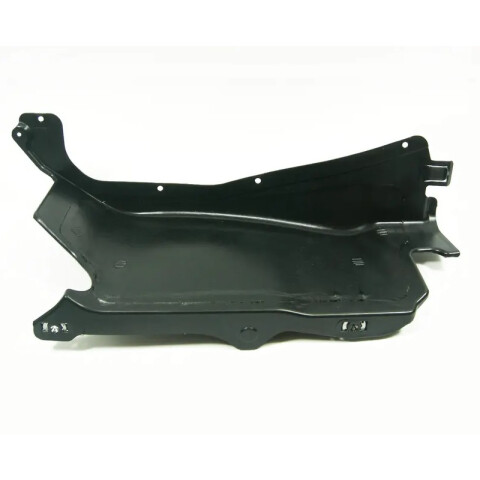 PLASTICO CUBRE CORREAS DERECHO BORA 08/12 Plastico Cubre Correas Derecho Bora 08/12