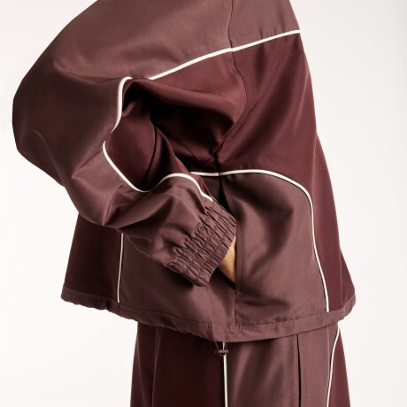 Campera Lifestyle New Balance de Dama Trackside WJ6279FYYLR BROWN