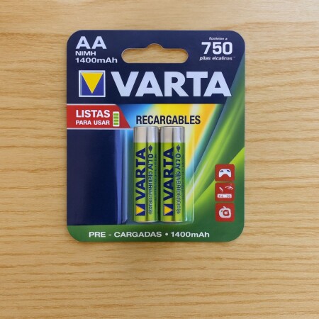 Pila AA Varta Recargables 1400mah Pila AA Varta Recargables 1400mah