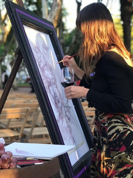 Taller de pintura con vino - Domingo 22/3 17.30hs Taller de pintura con vino - Domingo 22/3 17.30hs