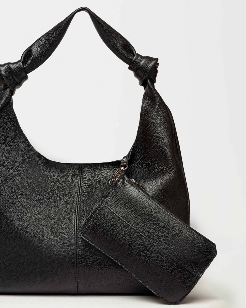 Cartera al hombro Juana en Cuero Negro