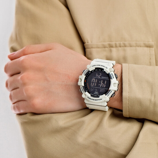 Reloj CASIO AE1500WH-8B2VDF en Resina Beige Esfera 54mm 0