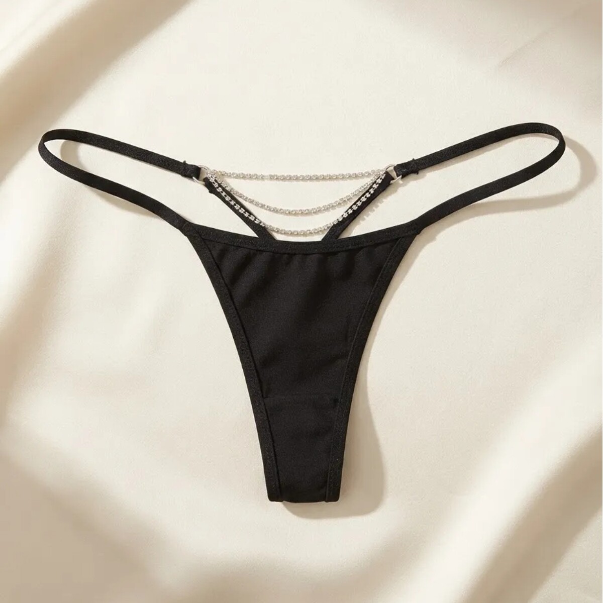 Tanga Cola Less Con Aplique - Negro 