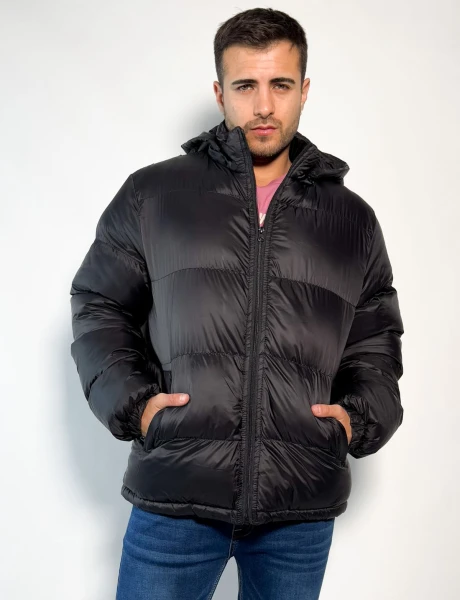 Campera de nylon oversize Taka Negro