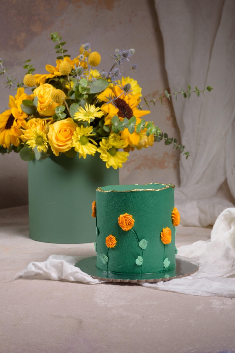 Box Grande + Mini Cake - AMARILLA 