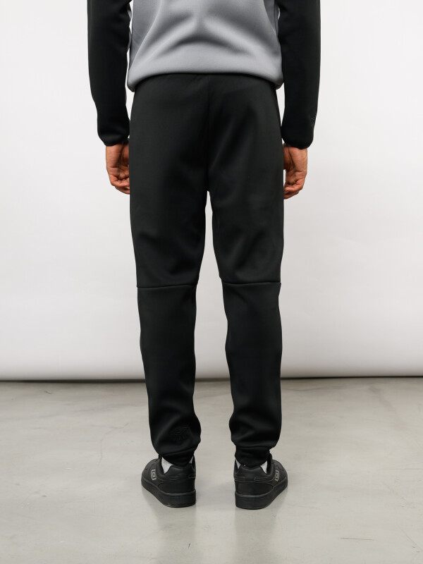 Pantalón Downtown Umbro Hombre 002