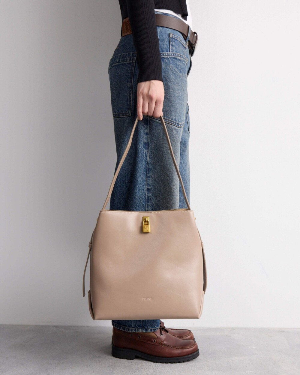 Bolso The Lock en efecto cuero liso Taupe