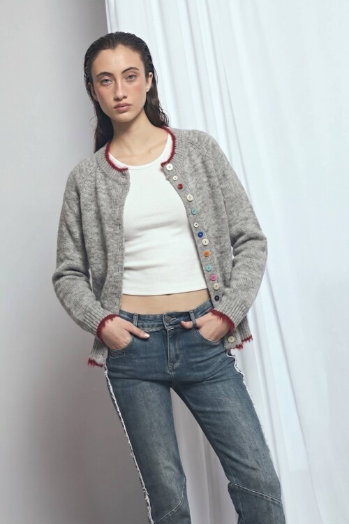 Cardigan con multi botones y pespuntes gris melange
