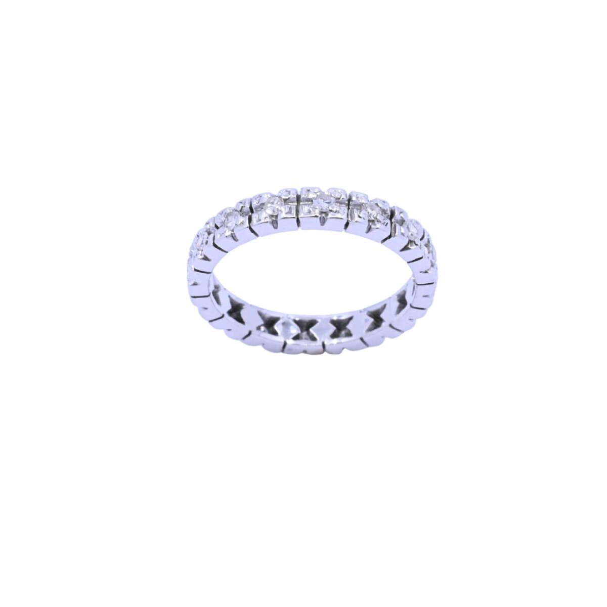 Anillo sin fin oro 18k blanco con brillantes. 