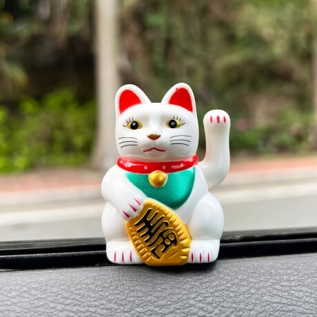 Mini Gato De La Suerte Maneki-neko Diseño 4
