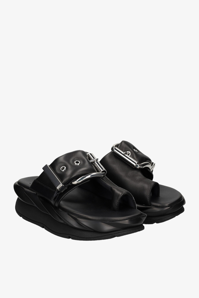 SANDALIA MELLOW GLOW Negro