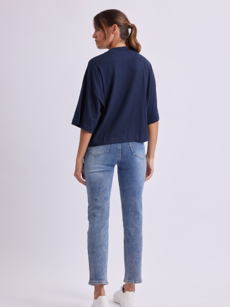 Remera 3/4 Cuello Alto Azul Marino