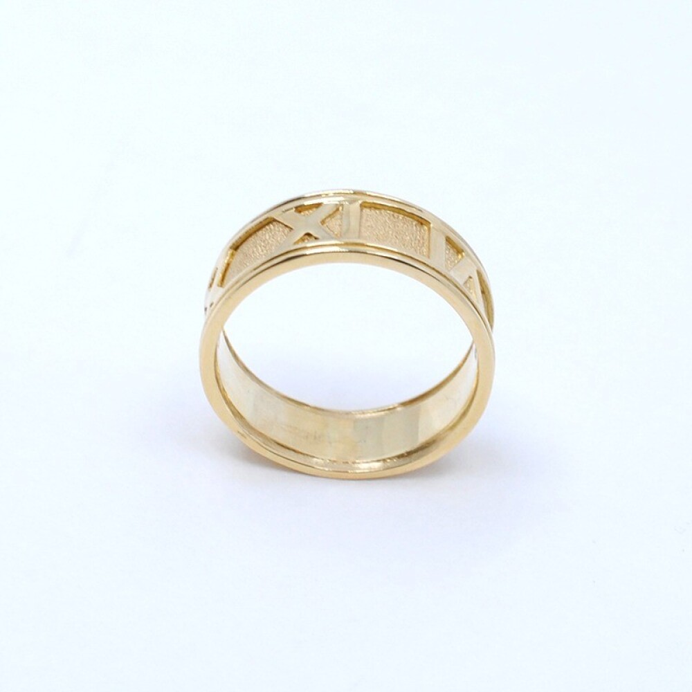 Anillo En Oro 18K Con Numeros Romanos Anillo En Oro 18K Con Numeros Romanos