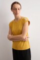 Remera puntilla de broderie maiz