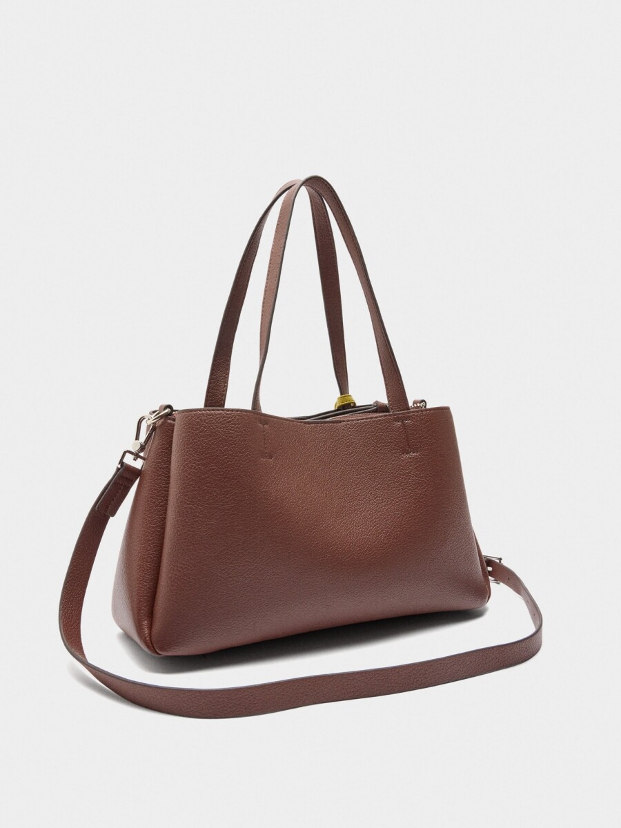 Bolso Tote Liso Con Colgante canela