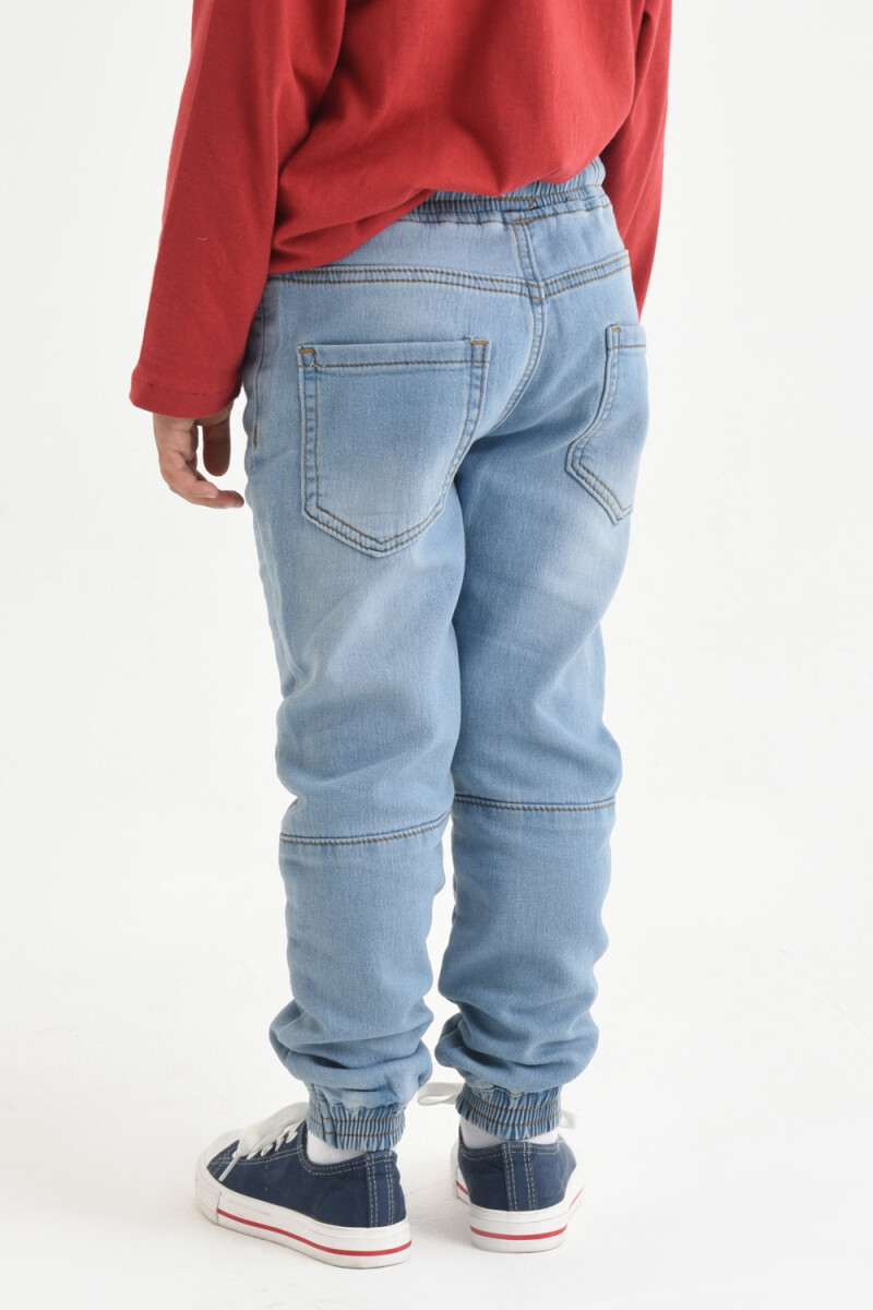 Pantalón jogger de jean Azul claro