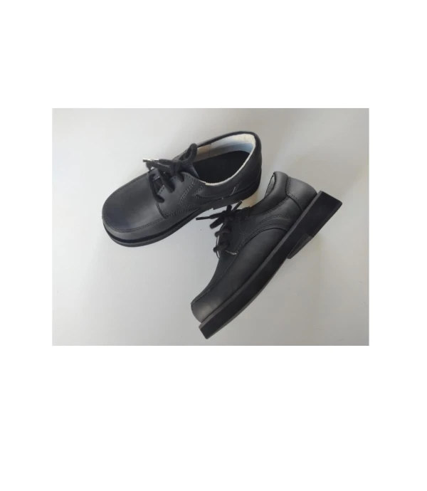 ZAPATO ESCOLAR ACORDONADO CUERO BENICIO Negro