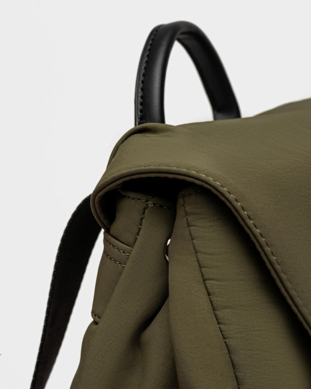 Mochila Flight en nylon Verde