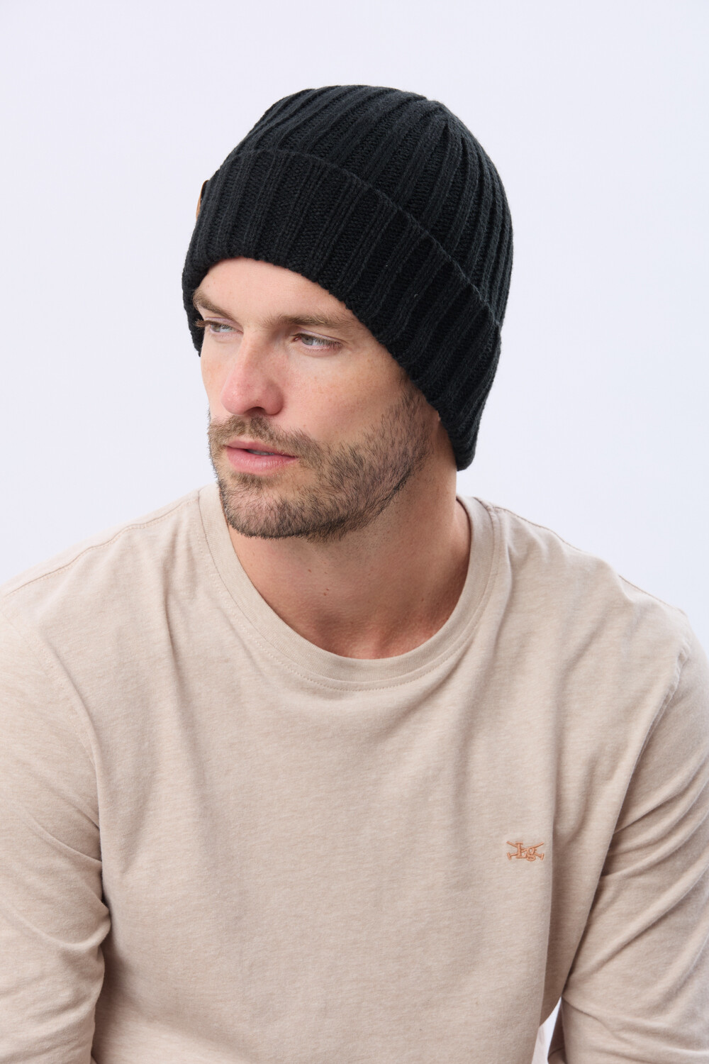 GORRO TEJIDO Negro