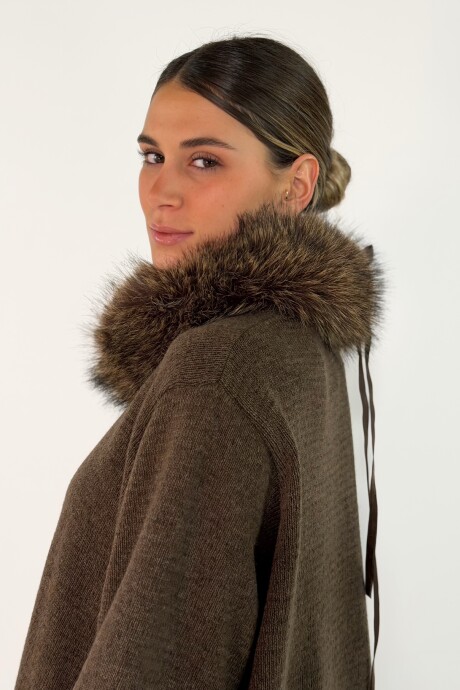 CUELLO BISSET Chocolate