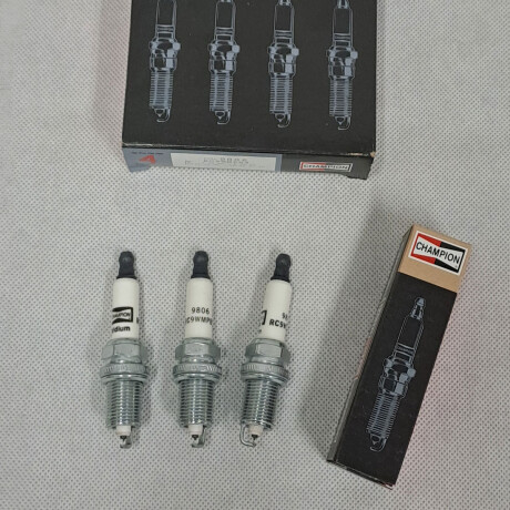 BUJIA COMBO PACK X4 BUJIAS CHAMPION RC9WMPB4 BUJIA COMBO PACK X4 BUJIAS CHAMPION RC9WMPB4