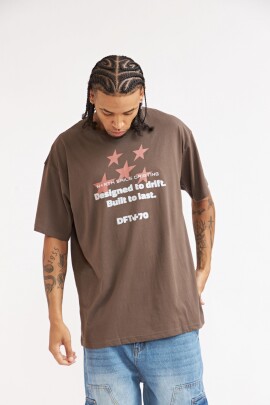 REMERA OVERSIZE RENO DRIFT CLUB MARRON