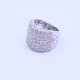 Anillo oro 18k blanco con brillantes engarce pavé. Anillo oro 18k blanco con brillantes engarce pavé.