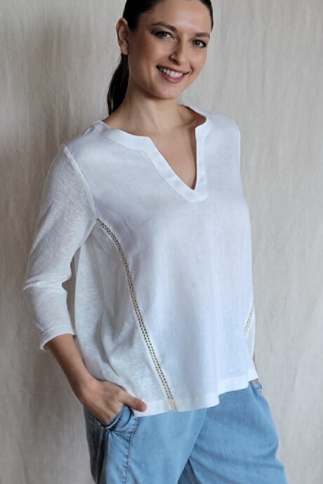 Blusa Faro Blanco con puntilla cruda