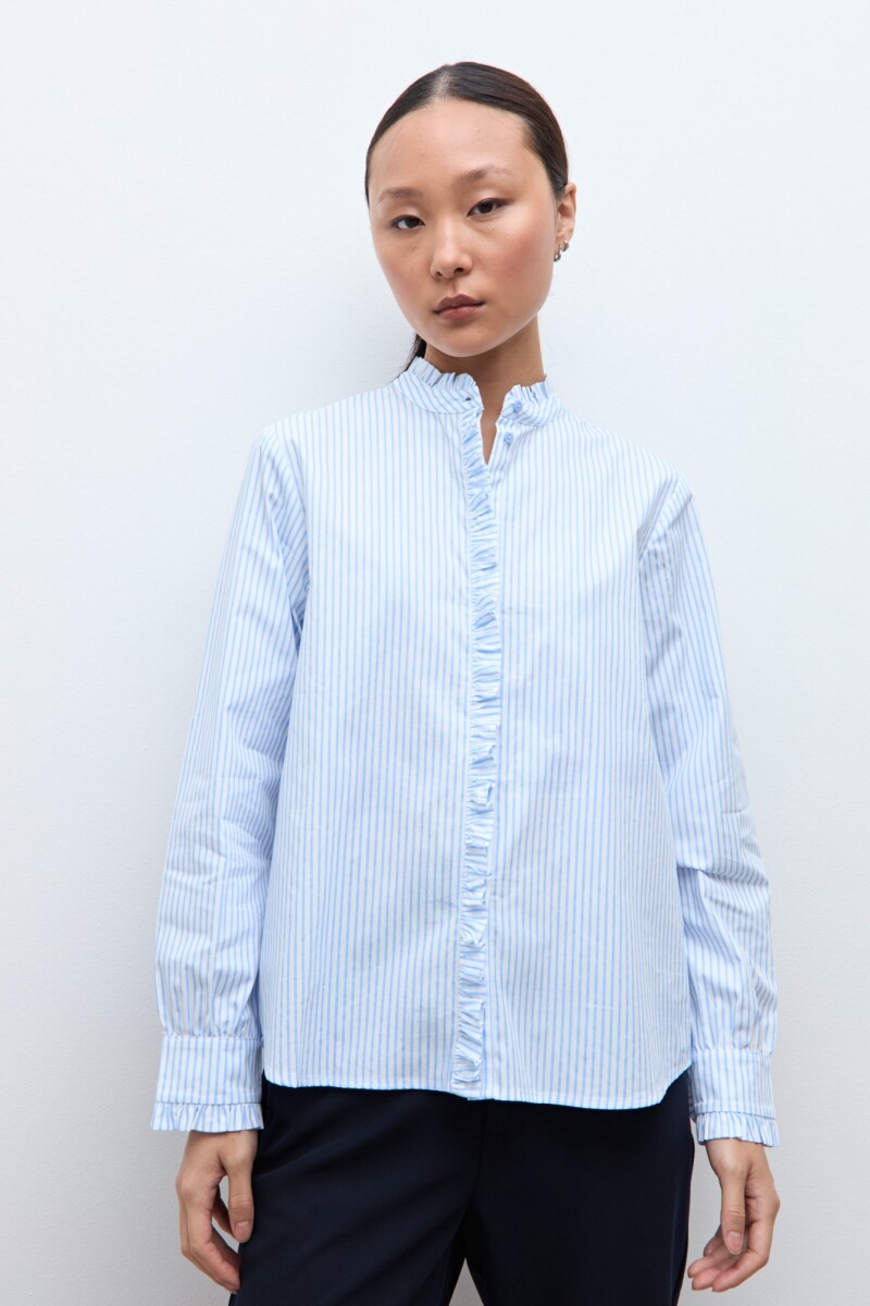 Camisa rayada con volados celeste